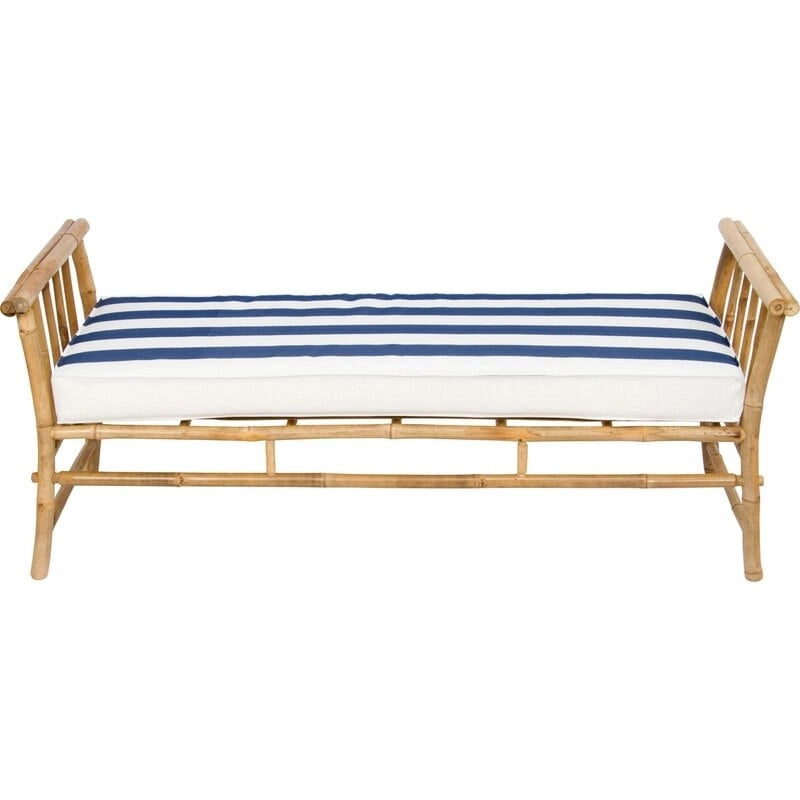 Banc incurvé en bambou marron, 2 places, coussins rayés bleus et blancs