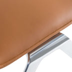 Chaise de bureau moderne latérale en cuir vegan couleur camel avec pieds chromés